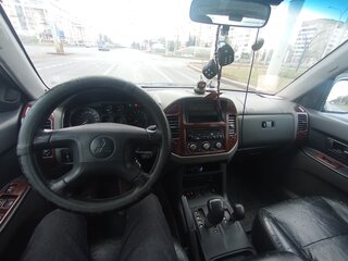 2003 Mitsubishi Pajero III Рестайлинг, зелёный, 870000 рублей, вид 4
