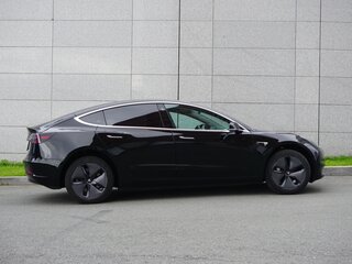 2018 Tesla Model 3 Long Range I, чёрный, 3770000 рублей, вид 3