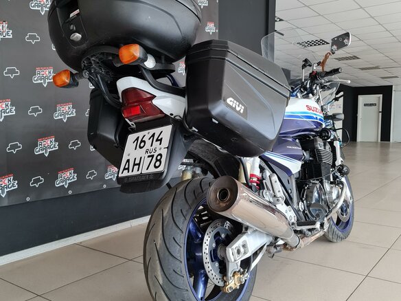 2010 Suzuki GSX 1400, белый - вид 4