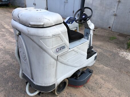 2012 Nilfisk City Ranger, серебристый, 359968 рублей, вид 2