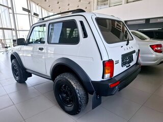 2024 Lada (ВАЗ) Niva Legend Bronto I, белый, 1541500 рублей, вид 2