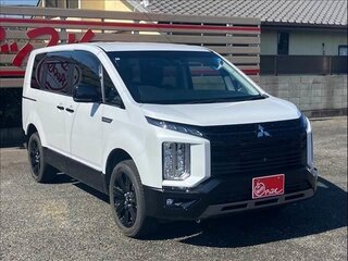 2023 Mitsubishi Delica D:5 I Рестайлинг, белый, 2705000 рублей, вид 2