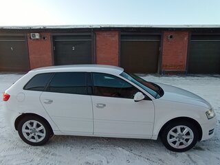 2011 Audi A3 II (8P) Рестайлинг 2, белый, 1100000 рублей, вид 4
