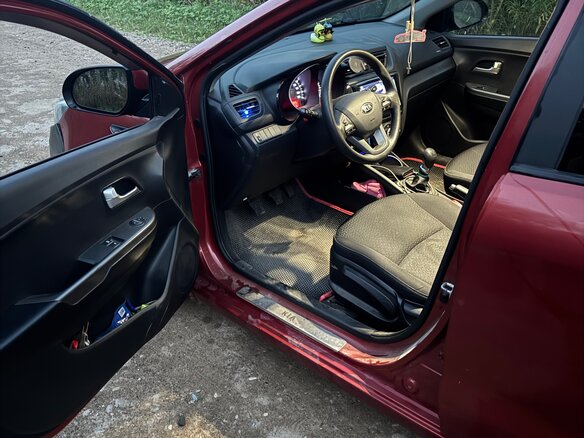 2013 Kia Rio III, красный, 550000 рублей - вид 12