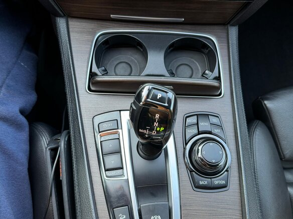 2013 BMW 7 серии 730d xDrive V (F01/F02/F04) Рестайлинг, чёрный, 2600000 рублей - вид 17