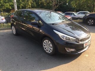 2013 Kia Ceed II, чёрный, 950000 рублей, вид 3