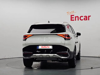 2023 Kia Sportage V, белый, 4700000 рублей, вид 4