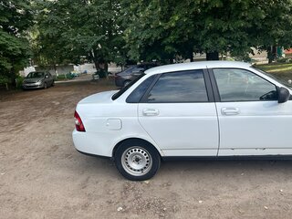 2018 Lada (ВАЗ) Priora I Рестайлинг, белый, 450000 рублей, вид 2