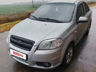 2010 Chevrolet Aveo I Рестайлинг, серебристый, 420000 рублей, вид 3