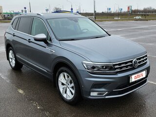 2018 Volkswagen Tiguan Allspace II, серый, 2490000 рублей, вид 1