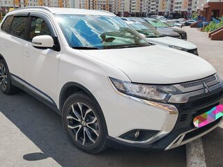 2018 Mitsubishi Outlander III Рестайлинг 2, белый, 2100000 рублей, вид 1
