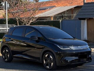 2023 BYD Dolphin 44.9 kWh I, чёрный, 1550070 рублей, вид 1