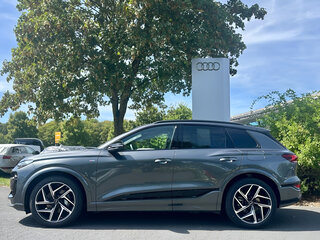 2026 Audi Q6 e-tron, серый, 5990000 рублей, вид 4