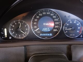 2002 Mercedes-Benz CLK-Класс 240 II (W209), серебристый, 700000 рублей, вид 1