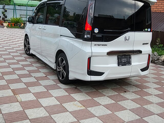 2019 Honda Stepwgn Spada V Рестайлинг, белый, 2750000 рублей, вид 4