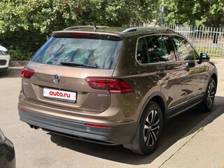 2019 Volkswagen Tiguan II, коричневый, 1995000 рублей, вид 4