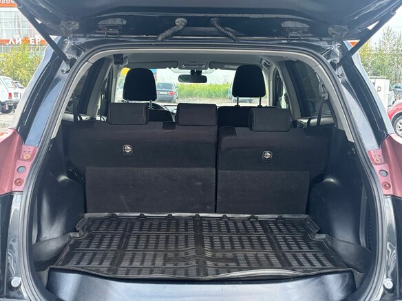 2014 Toyota RAV4 IV (XA40), чёрный, 1620000 рублей - вид 16