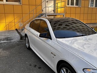 2013 BMW 5 серии 525d xDrive VI (F10/F11/F07), белый, 2100000 рублей, вид 4