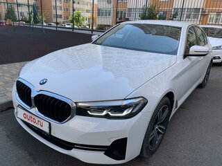 2021 BMW 5 серии 520i VII (G30/G31/G38) Рестайлинг, белый, 5405280 рублей, вид 4