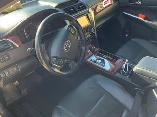 2014 Toyota Camry VII (XV50), белый, 1800000 рублей, вид 4