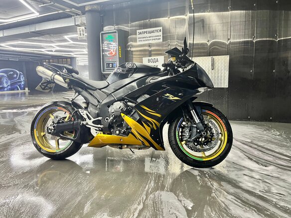 2008 Yamaha YZF-R1, чёрный, 650000 рублей - вид 1