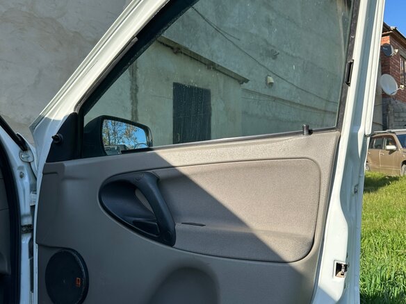 2011 Lada (ВАЗ) Kalina I, белый, 365000 рублей - вид 10