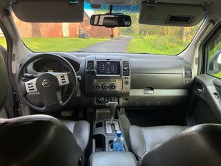 2007 Nissan Navara (Frontier) III (D40), серый, 1700000 рублей, вид 2