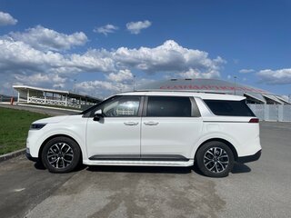 2021 Kia Carnival IV, белый, 4250000 рублей, вид 3