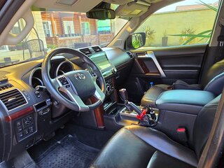 2014 Toyota Land Cruiser Prado 150 Series Рестайлинг 1, чёрный, 5900000 рублей, вид 4