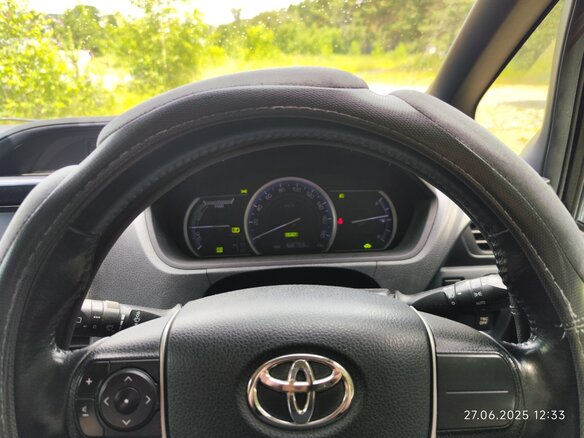 2014 Toyota Voxy III (R80), чёрный, 1720000 рублей - вид 6