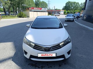 2013 Toyota Corolla XI (E160, E170, E180), белый, 950000 рублей, вид 2