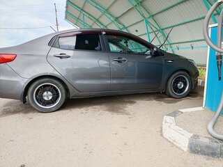 2013 Kia Rio 5-speed III, серый, 700000 рублей, вид 3