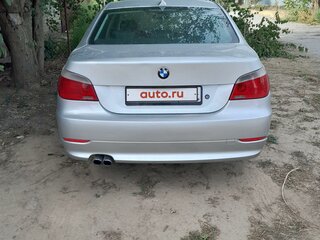 2004 BMW 5 серии 530i V (E60/E61), серебристый, 830000 рублей, вид 4