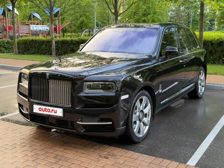 2022 Rolls-Royce Cullinan I (Series I), коричневый, 27650000 рублей, вид 1