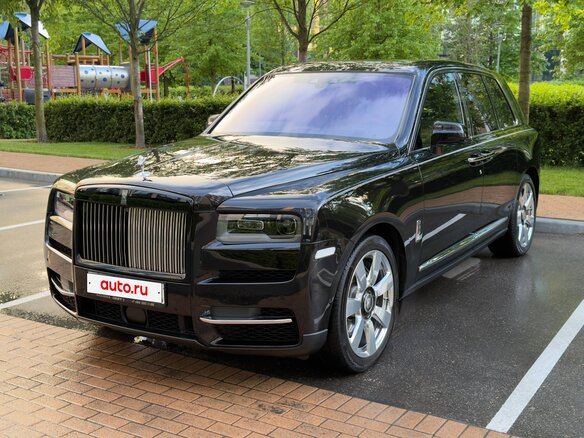 2022 Rolls-Royce Cullinan I (Series I), коричневый, 28450000 рублей