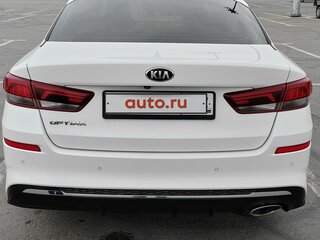 2019 Kia Optima IV Рестайлинг, белый, 1999000 рублей, вид 2