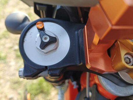 2013 KTM 690 Enduro R, оранжевый, 700000 рублей, вид 3