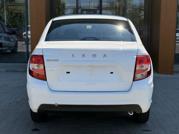 2026 Lada (ВАЗ) Granta I Рестайлинг, белый, 1156000 рублей - вид 16