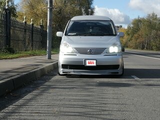2001 Nissan Serena II (C24), серый, 650000 рублей, вид 2