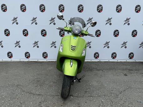 2019 Vespa GTS 150, зелёный, 390000 рублей, вид 2