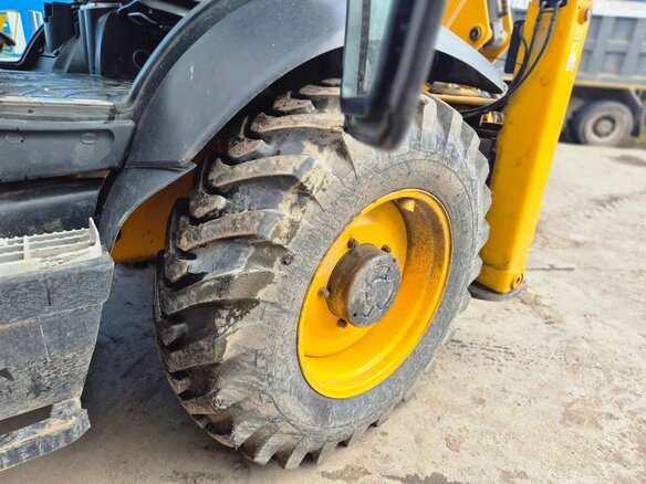 2013 JCB 4CX, жёлтый, 6500000 рублей - вид 7