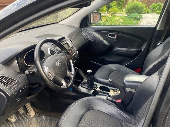 2010 Hyundai ix35 I, чёрный, 850000 рублей - вид 5