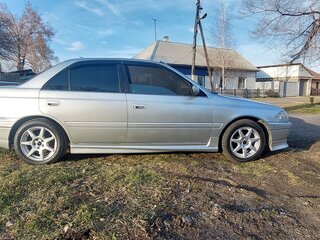 1997 Toyota Carina VII (T210), серебристый, 650000 рублей, вид 2