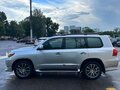 2012 Toyota Land Cruiser 200 Series Рестайлинг 1, серебристый, 3700000 рублей - вид 2