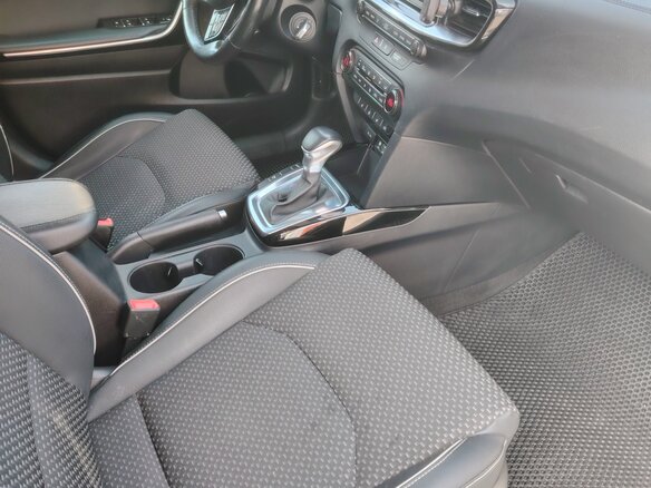 2019 Kia Ceed III, белый, 1690000 рублей - вид 9