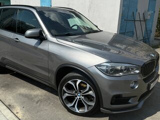 2017 BMW X5 30d III (F15), серый, 3900000 рублей, вид 2