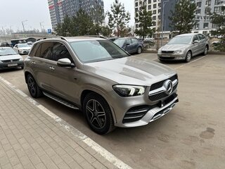 2019 Mercedes-Benz GLE 450 II (V167), бежевый, 5700000 рублей, вид 2