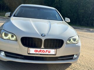 2011 BMW 5 серии 520d VI (F10/F11/F07), белый, 1350000 рублей, вид 1