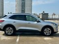 2021 Ford Escape IV, серебристый, 1550000 рублей - вид 2