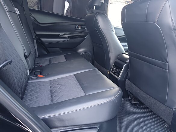 2019 Toyota Harrier III (XU60) Рестайлинг, чёрный, 3100000 рублей - вид 37